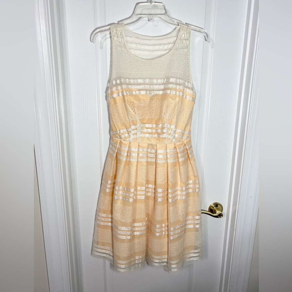 NEW Decode 1.8 Ribbon Embellished Cream Tulle & Peach Satin Cocktail Dress Sz 2